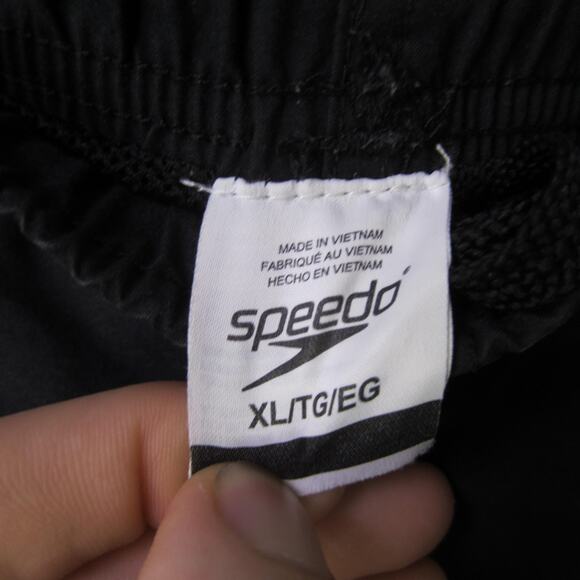 Speedo Shorts Mens XL Black Swim Trunks Elastic Waist Split Hem Embroidered Logo - Picture 3 of 7